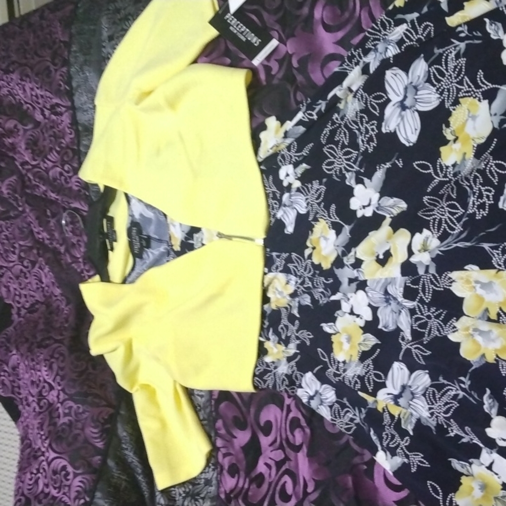 Dress - Picture 3 of 5